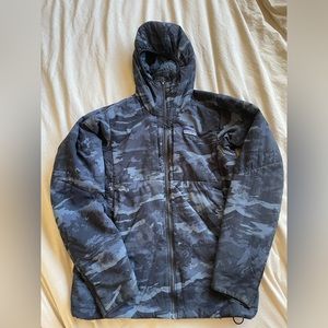 Mens Patagonia camo puffy jacket
